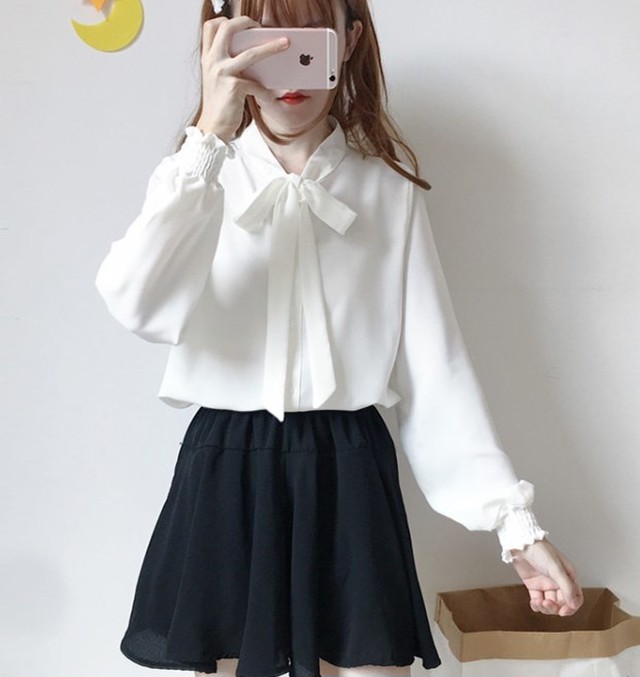 人気のファッショントレンド 綺麗な白 ブラウス リボン