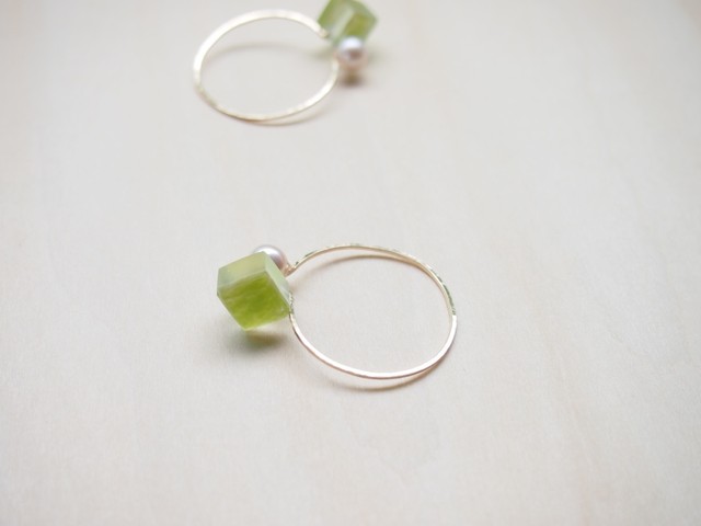 萌黄リバーシブル《イヤリング》　washi-no-soushingu(EW-155)