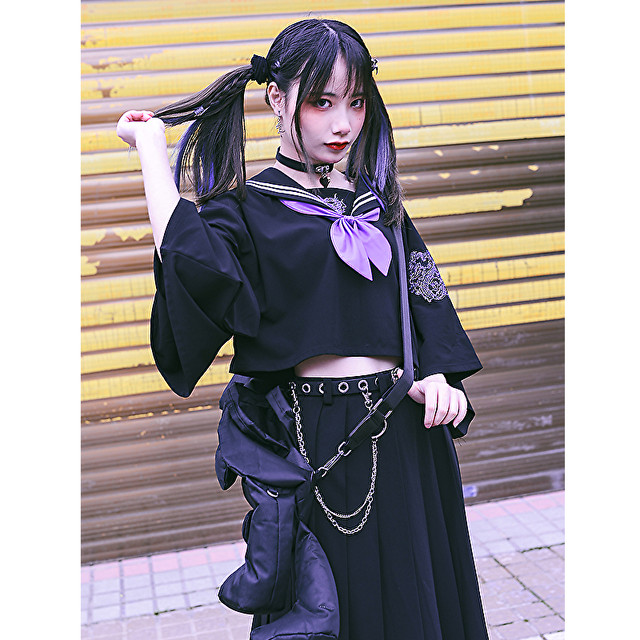 ゴスロリ セーラー服 幅広袖 着物風 ドラゴン刺繍 高見え レトロ 半袖 黒ゴス Jk制服 ロリータ 病み可愛い ストリート系 ゴシック 原宿系 10代 代 モード系ファッション専門店 With U