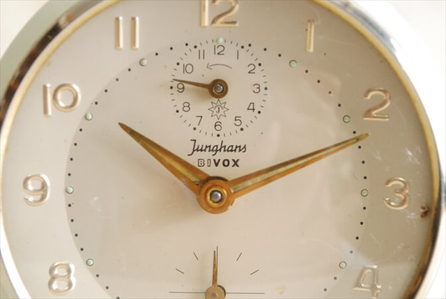 60 70年代 ドイツ製 Junghans ユンハンス Bivox 手巻き 目覚まし時計 ヴィンテージ ゼンマイ式 アンティーク Ig0867 ヴィンテージ雑貨のお店 Callum Shop