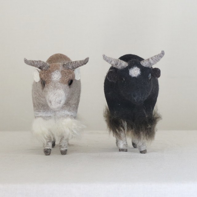 ナランツェツェグさんの動物たち ヤク Hum Hum Sheep Store