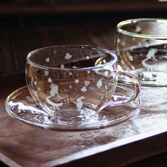 不思議の国のアリス アリス ウサギ ガラスティーカップ ソーサー付き 300ml Carvarium