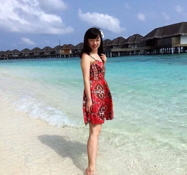 レディース ワンピース キャミワンピ リゾートワンピ ショート丈 Vネック ノースリーブ ボヘミアン Aライン 大人可愛い セクシー 春夏 リゾート Officewalaa オフィスワラア レディースファッション スタイル