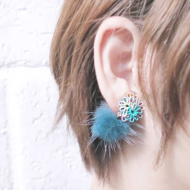 冬限定 ライラック ファー付 ピアスorイヤリング Novelize