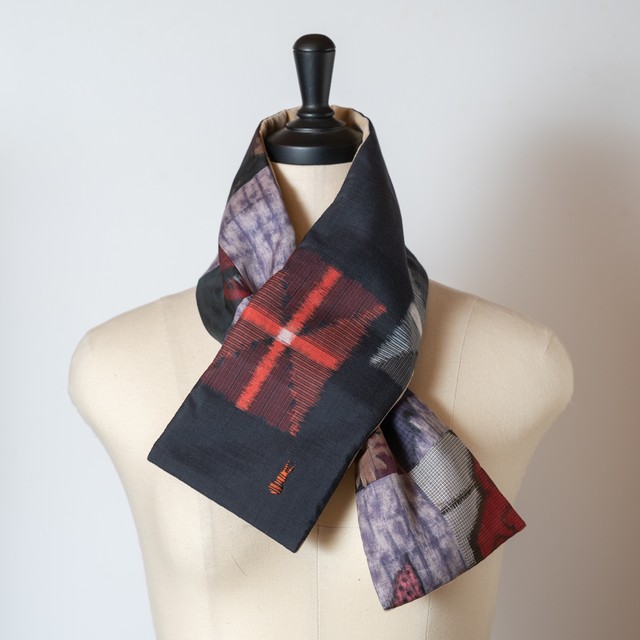 銘仙 別珍の小さな襟巻き323 ベージュ 八月のうさぎ リバーシブル 着物リメイク パッチワーク ストール マフラー ネックウォーマー ハンドメイド雑貨と手仕事の店 てんつくりん Kiyosato