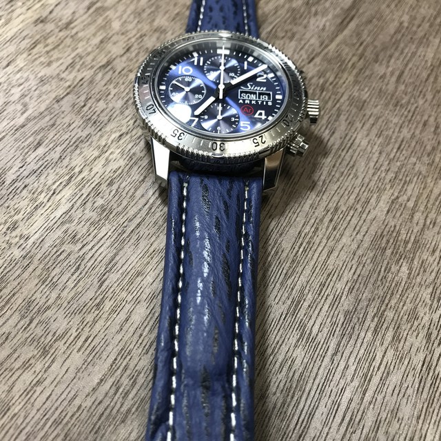 Sinn シャークスキン ブルー Miyako 時計店 特殊時計 Sinn 取り扱い店