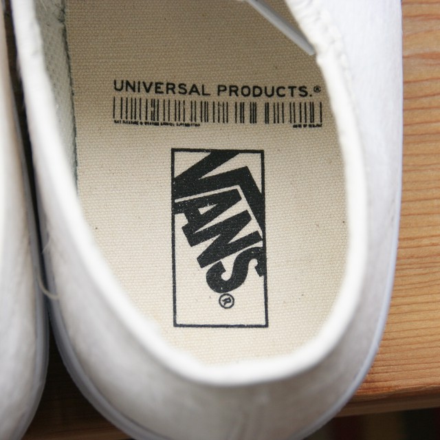 Universal Products Vans オーセンティック 別注 Distrad