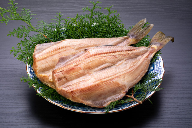 特大しまホッケ開き 2尾