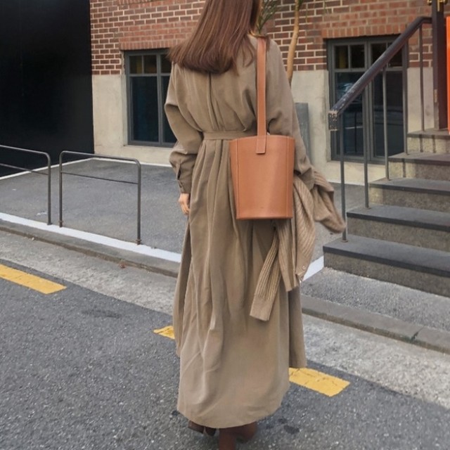 ブラウン ワンピース ノーカラー シャツワンピース 韓国 ファッション 春 冬 レディース ロングワンピース ウエストマーク おしゃれ 大人かわいい 長袖 ワンピース モカブラウン ｖネック ワンピース シック シンプル 上品 Vestito