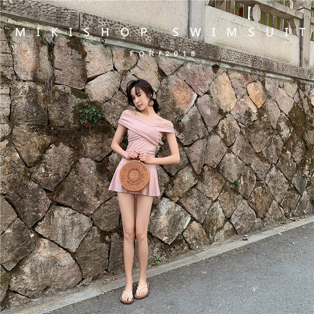 クロスデザインワンピース水着 ドレス スカート ワンピース 女性 スリム 腹 肩 韓国 水着 バスト 美しく セクシー クロスデザイン ワンピース水着 クロス ビキニ 脇しっかりとホールド 小胸 盛れる 胸 キレイ ピンク Beach Life