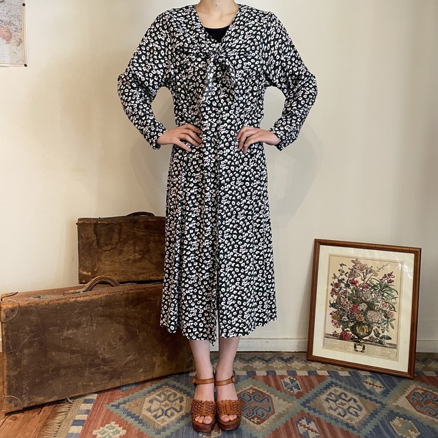 ヴィンテージ ワンピース レーヨン 花柄 前開き Monique Vintagestore 古着の通販サイト