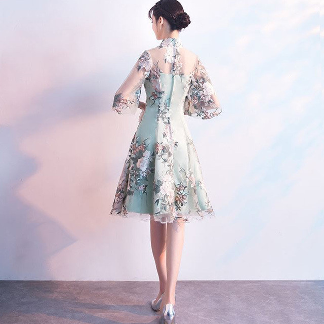 送料無料 3カラー 花柄 刺繍 チャイナカラー ワンピ ス ドレス レディース 大きいサイズ ベージュ グリーン ブルー 膝丈 五分袖 ベルスリーブ シースルー ハイウエスト 美シルエット フェミニン 上品 セクシー スタイリッシュ 華やか 大人可愛い 大人きれい 細見え
