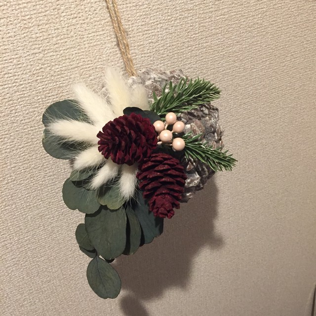 松ぼっくりのドライフラワーインテリア飾り リース Oink