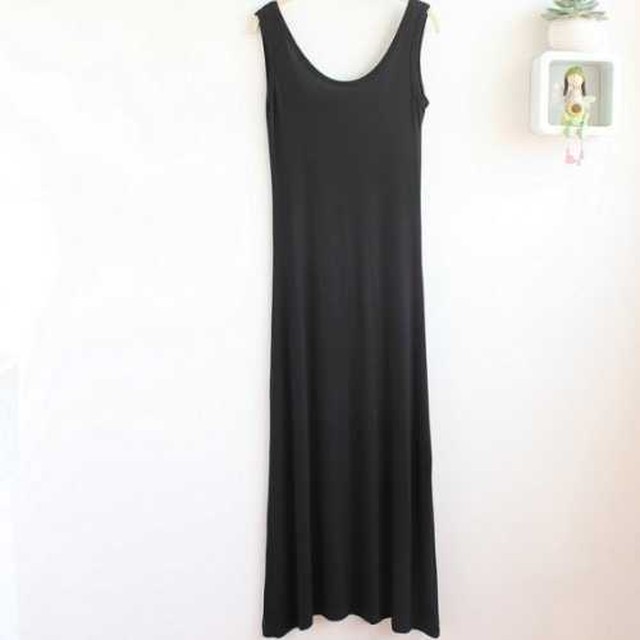 ロングワンピース ノースリーブ Uネック スリム フィット 薄手 全2色 丈違い 夏 秋 バックオープン セクシー 大人 ナイト パーティー 旅行 おでかけ レディース セットアップやパンツドレスなど二次会ドレスに合う海外ファッションサイト Urubei