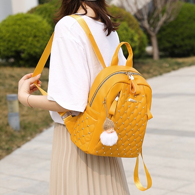 リュック レディース 大容量 Puレザー リベットバック キーホルダー付き アウトドア 黒 おしゃれ 可愛い コンパクト バックパック Infini Arc En Ciel