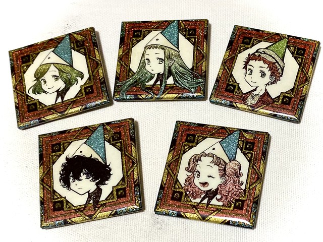 グリッター缶バッジ〈ランダム全5種〉