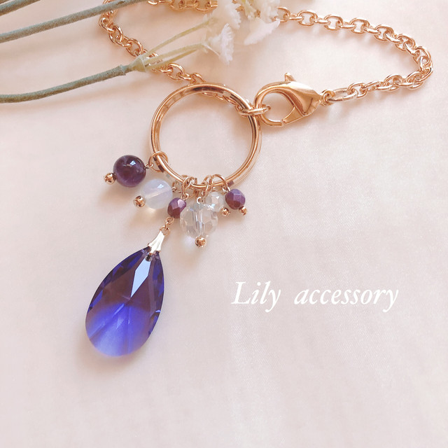 スワロフスキー 天然石アメジスト ゴールド バッグチャーム Lily Accessory