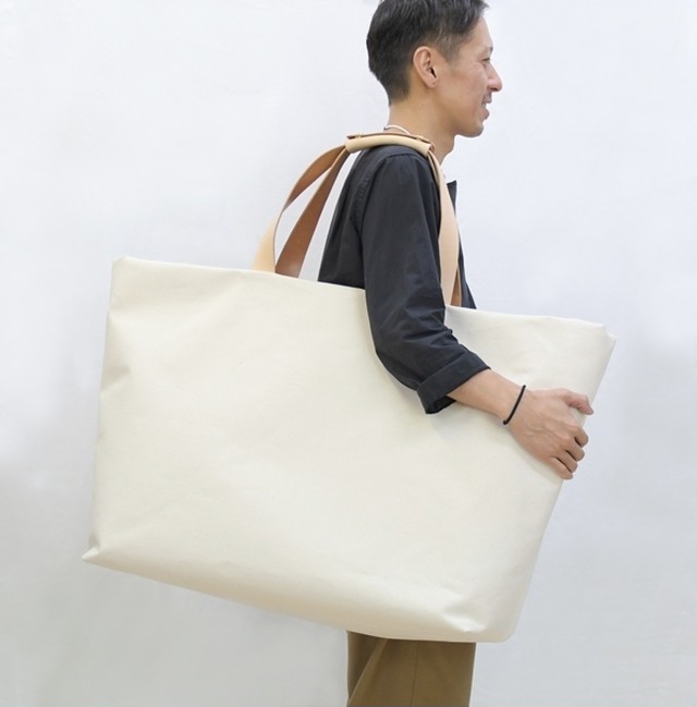 1号帆布 トートバッグ Llサイズ 横長 Canvas キャンバス 極厚 ヌメ革 シンプル 綿 コットン 大きい 名入れ 刻印 Base工房壱店 藍染 一号帆布 ヌメ革 真鍮 名入れ ギフト