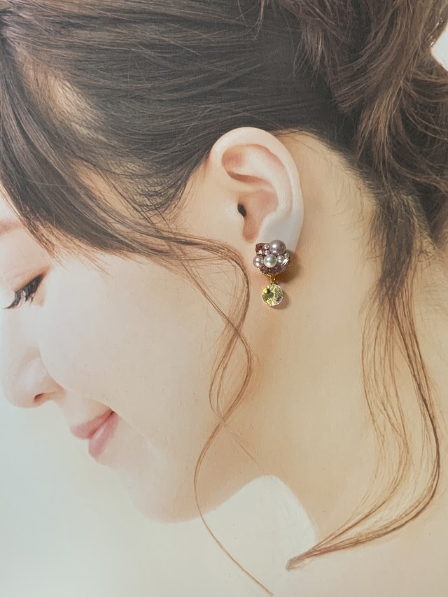 樹脂ポストピアス スワロフスキー Aifumi