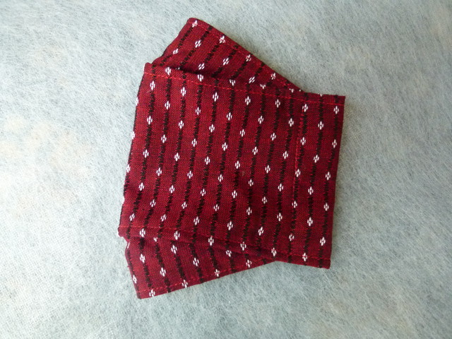 久留米絣マスク赤縦白模様13 19舟形マスク 株式会社h H