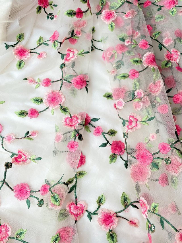 インド刺繍布チュール花ライトオリーブ 100cmカット済 刺繍リボンのお店 Triputopia トリップユートピア