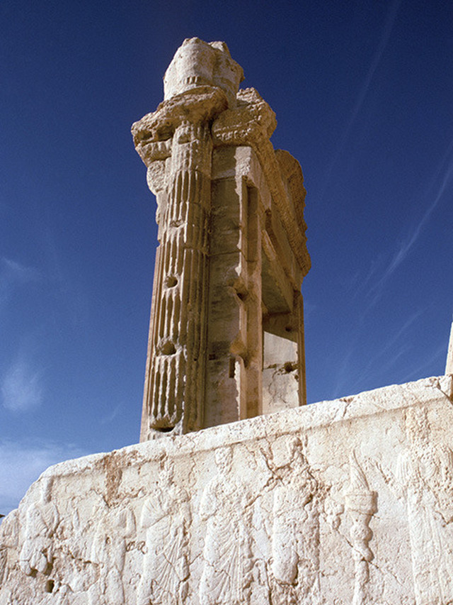 シリアのパルミラ遺跡 ベル神殿の門と浮き彫り フォトライブラリolddays 古き良き時代の世界の町へ