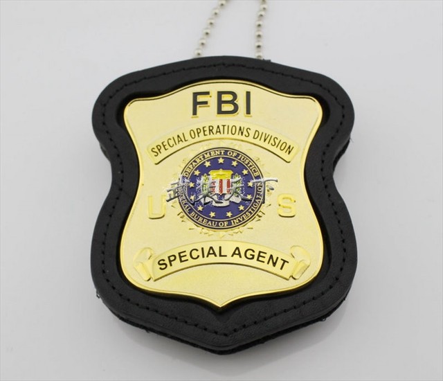 撮影用アイテム 警察バッジ Fbi Federal Bureau Of Investigation ドラマ撮影用やコスプレ撮影用に 観賞用コレクションアイテム等にも 受注品 文化雑貨スタジオ凛 コスプレ 撮影用衣装 ウィッグ 小道具 武器 雑貨 の通販サイト