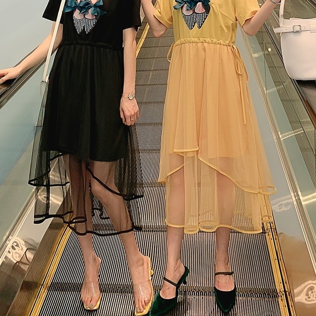 送料無料 2色 立体 サテンリボン ウエストドロストワンピース ミモレ丈ワンピース 半袖ワンピース Tシャツワンピース 半袖 重ね着風 ドッキングデザイン レイヤードスタイル 切り替え ワンピース クルーネック フォトプリント グラフィックtシャツ ハイウエスト 脚長効果