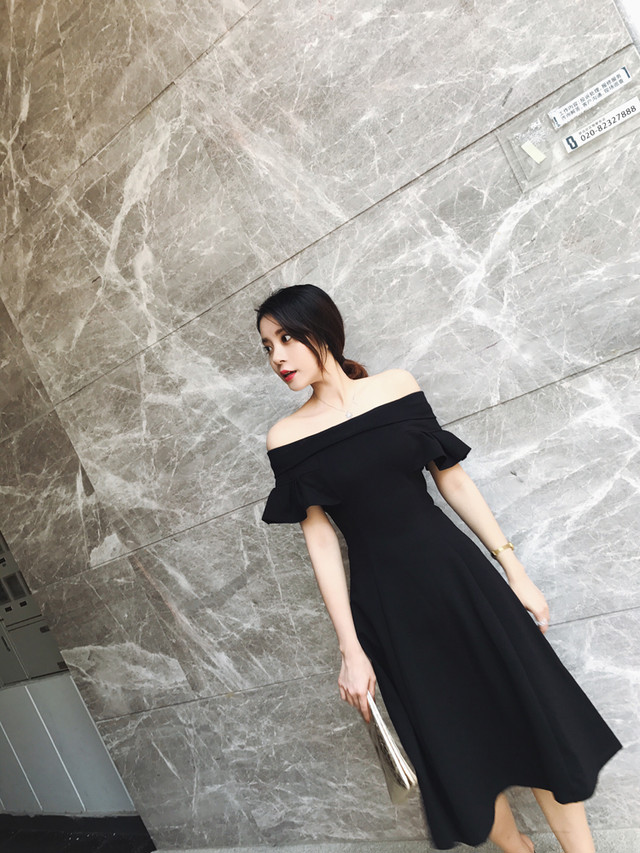 ワンピース ひざ丈 オフショル 半袖 フリル袖 無地 Xライン フレアワンピ セクシー エレガント シンプル 夏 結婚式 二次会 お呼ばれ デート服 女子会 レトロ風 ブラック A112 サニーサイド