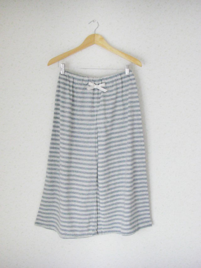 家服いえふく オーガニックコットン100 リラックスパンツ グレーｘ杢グレーボーダー 家服 いえふく 家で着る服 胸当て付 レディース ルームウェアの通販