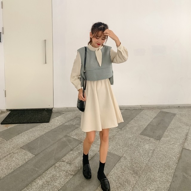 ベスト付きワンピース ワンピ ベスト 重ね着 リボン ベージュ ブラウン 女子会 デート 韓国 オルチャン 韓国レディースファッション通販 ポワン
