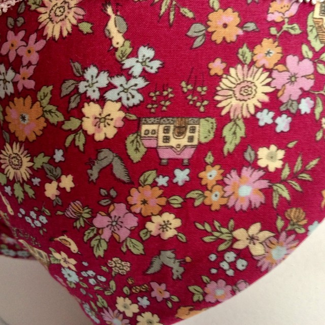 ふんパン Xs 5号 ウエスト58センチ 赤花柄 Granmashand