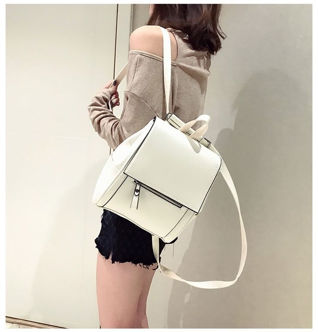 バックパック リュックサック ３way ショルダーバッグ スクエア ステッチ かわいい カジュアル きれいめ 上品 大人 オフィス おしゃれ デート 通勤 通学 おでかけ Crystalhk