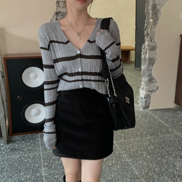 レディース トップス 春秋 ニット セーター シャツ 長袖 ｖネック ボーダー柄 ニット カーディガン シンプル カジュアル おしゃれ 大人可愛い お出かけ デート 通勤 オフィス 通学 学生 キャンパス 旅行 普段着 ダークブルー ブラック 黒 ブラウン 茶色 オートミール