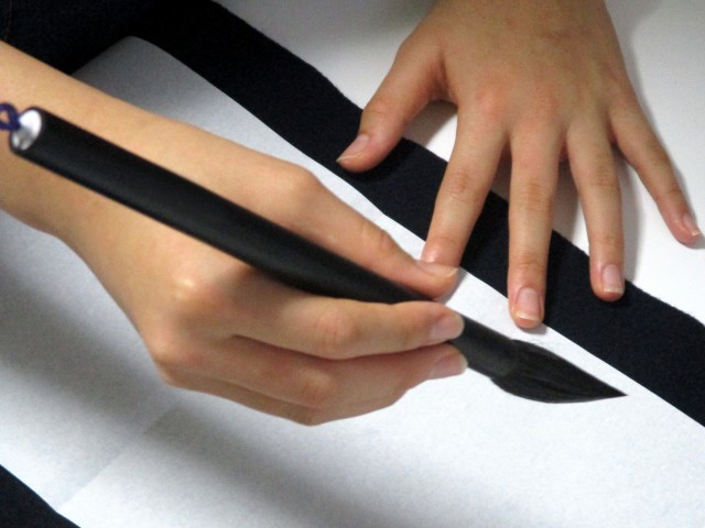 名言色紙 水は方円の器に随う 額付き 受注後直筆 Z4300 名言 座右の銘を直筆販売 千言堂