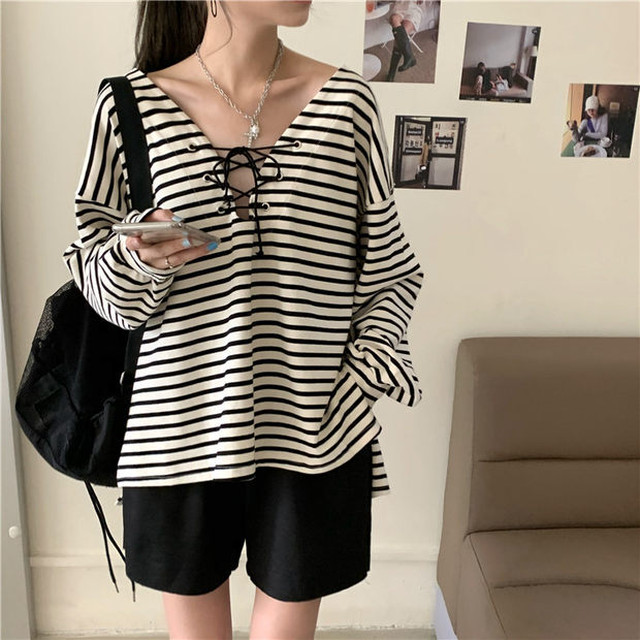 フロントレースアップティーst935 Stella Tokyo