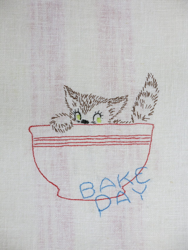 猫さんの刺繍キッチンクロス Bake Day 50年代 アメリカ製 ハンドメイド 猫アンティーク雑貨 Weekendcats