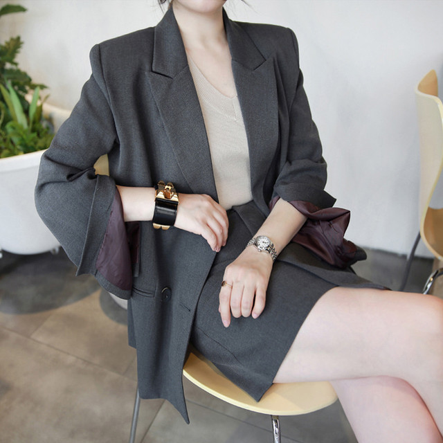 スカート スーツ 袖デザインのジャケットとモード系スカート スリット スリーブ アシメトリー スカート モード Garage Diva 106