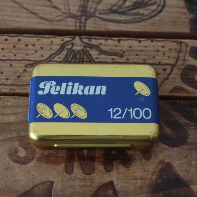 ドイツ ヴィンテージ ティン缶 Pelikan 画鋲 押しピン 画鋲取り Usagi