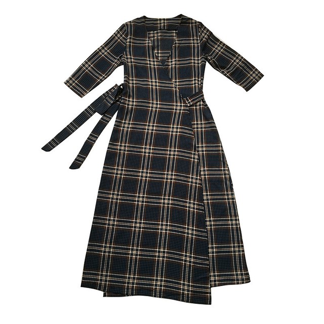 ドレス レディース サマードレス ファットシスター ロング Vネック 七分袖 薄手 カーディガン ワンピース チェック ゆったり 大きめ 体型カバー シンプル かわいい 清楚 上品 きれい目 セクシー 夏 お出かけ 旅行 お買い物 代 30代 40代 通勤 韓国 Country Road