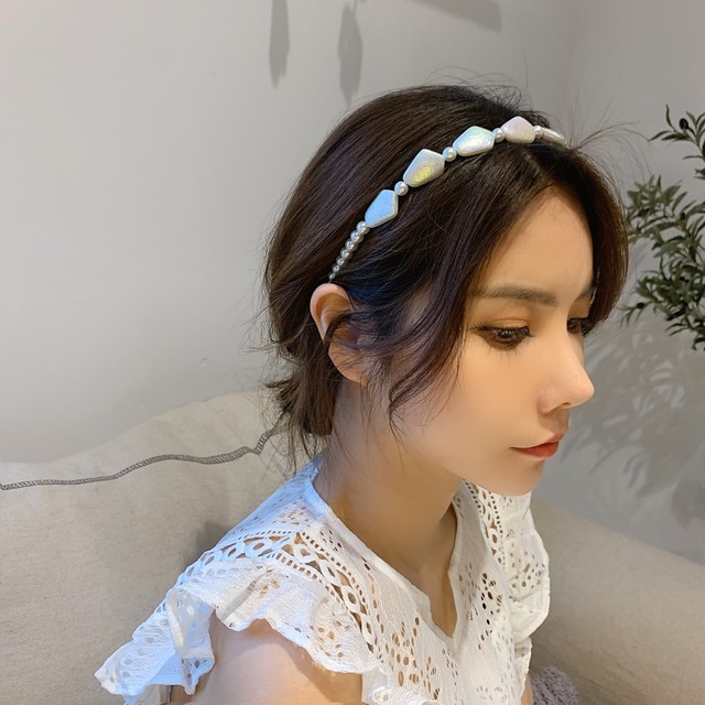 新品 カラーパールヘアバンド アクセサリー スウィート 真珠 オルチャンファッション 韓国 ゴールド シルバー パール ダイヤモンド エメラルド オパール スパンコール ルビー サファイア ガーネット アクアマリン オニキス A Fragola