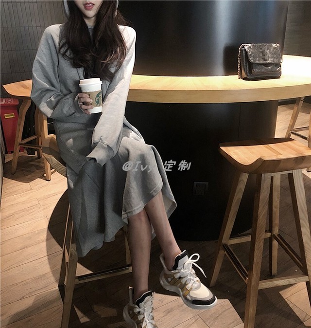 楽ちんコーデ アシメトリー フィッシュテール ワンピース パーカーワンピ グレー シンプル カジュアル レディース 秋冬 デイリー 着回し おしゃれ Ptnym3418 Shop Suba