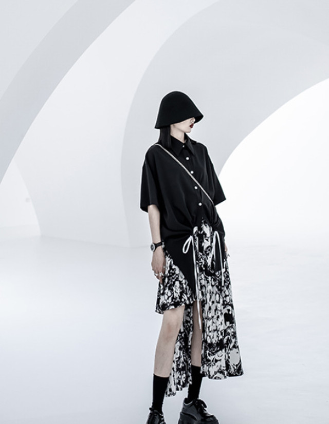 Top Mode トップス 半袖 アシンメトリー丈 ボリューム感 体系カバー ゆったりレディース 個性的 おしゃれ シック トレンド クール モダン モード系 モノトーン Bitter ブラック 黒 ホワイト 白 Chi49 Top Mode