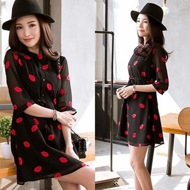 リップ柄カジュアルセミショート丈ワンピース Bretty Clothing