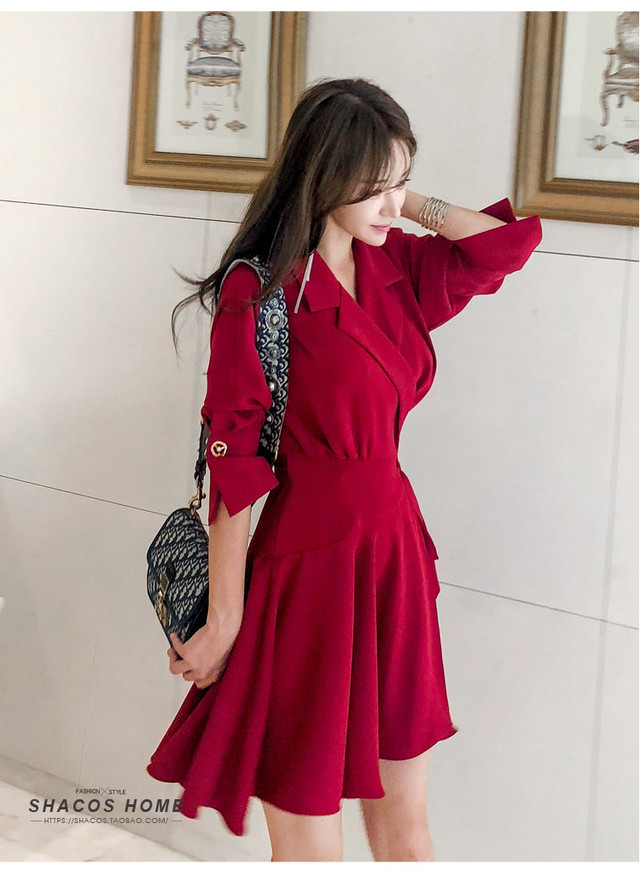 お嬢様風 秋のお出かけコーデ 抜群に可愛い真っ赤なワンピース デート服にもおすすめ 美人服図鑑