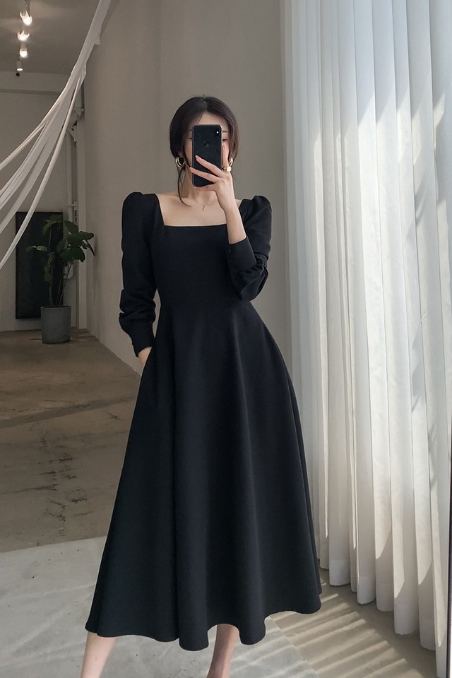 フレアワンピース ロング丈 スクエアネック 長袖 パフスリーブ 無地 Aライン ブラック 女優風 レトロ エレガント 大人かわいい 秋冬 Virtue