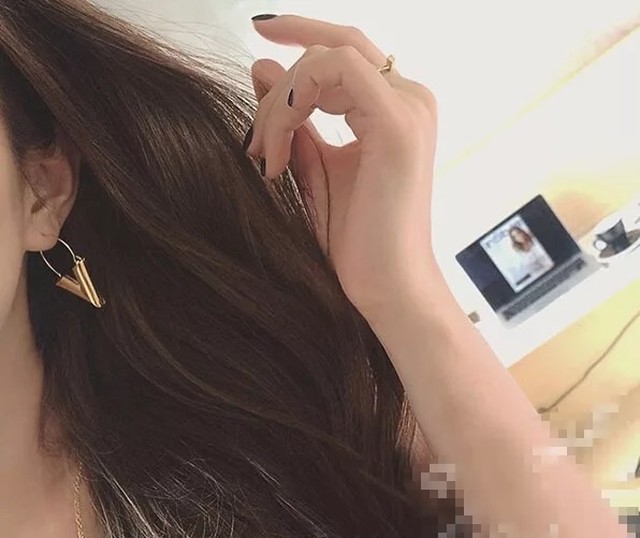 エッセンシャルvピアス Cissylady アクセサリーショップ