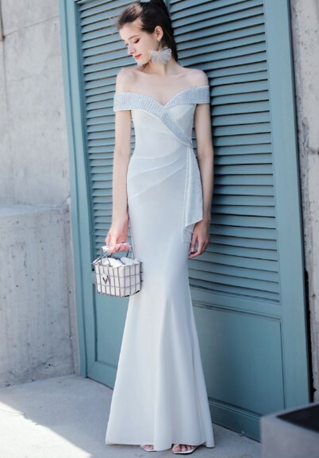 いラインアップ エレガント パーティードレス オフショルダー マーメイドライン 薄青 ロングドレス Esehotel Lt