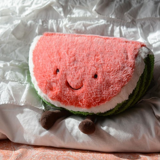 Jellycat Amuseables Watermelon ジェリーキャット アミューザブル ウォーターメロン スイカ ふわふわ ぬいぐるみ ギフト 癒し プレゼント お祝い 出産祝い 誕生日 最高級 縫いぐるみ ソフト ドール バニー 正規代理店 輸入品 正規品 Etoffe エトフ 原宿にある