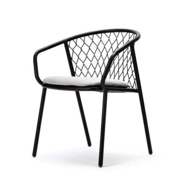 emu-NEF ARM CHAIR with cushion